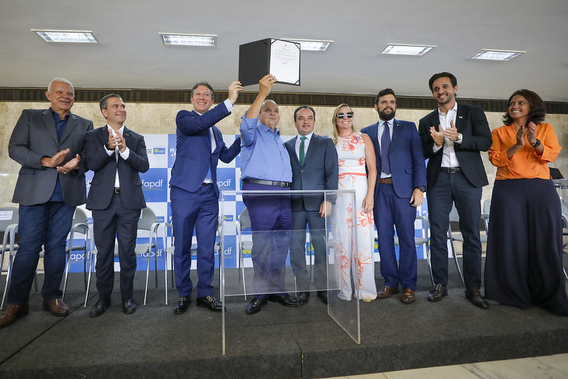 GDF e governo de Goiás firmam parceria para criação da ExpoRide