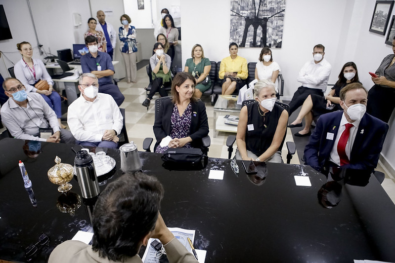 Hospital de Base recebe visita do Centro de Controle e Prevenção de Doenças dos EUA