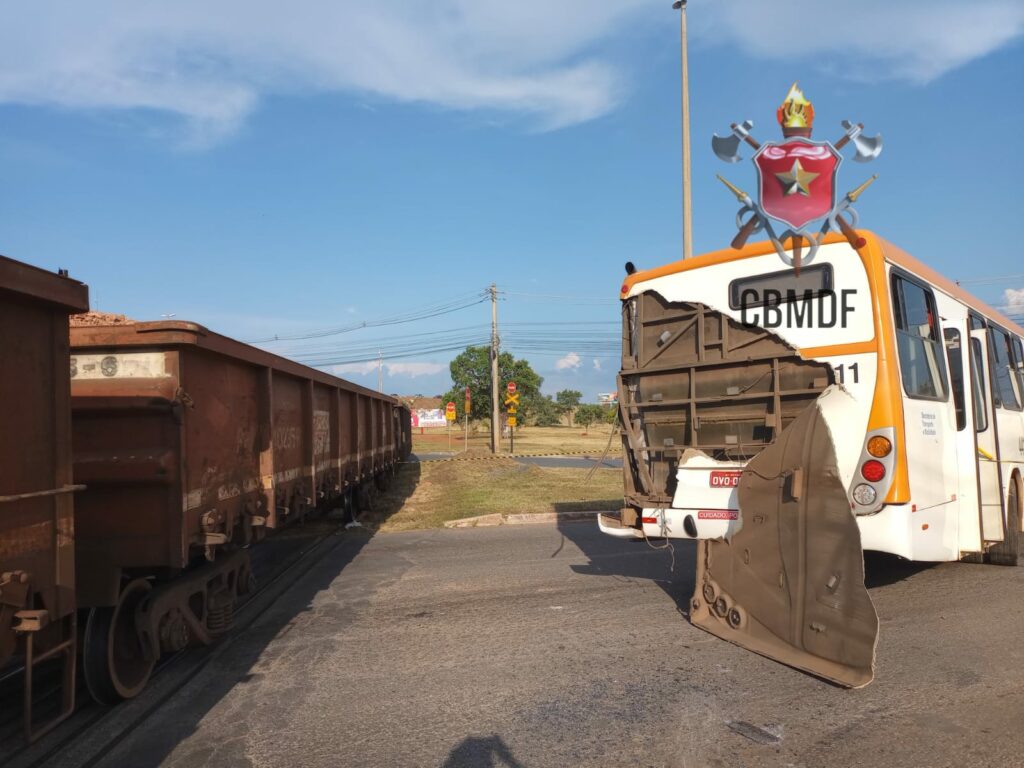 GDF lamenta acidente entre ônibus e trem que aconteceu nesta sexta-feira