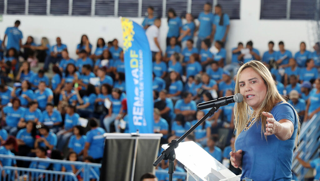 Programa RenovaDF forma mais 2 mil alunos e recupera 2,6 mil equipamentos públicos