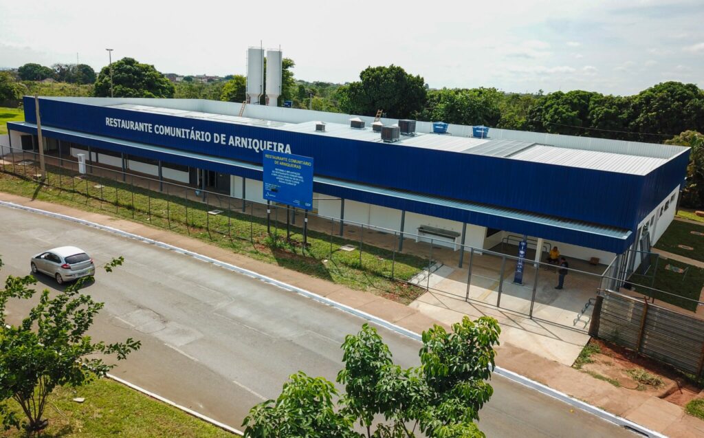 Governador Ibaneis inaugura 16º restaurante comunitário do DF em Arniqueira