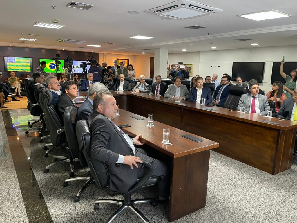 Goiás lança programa para desburocratizar e reduzir custos de produção