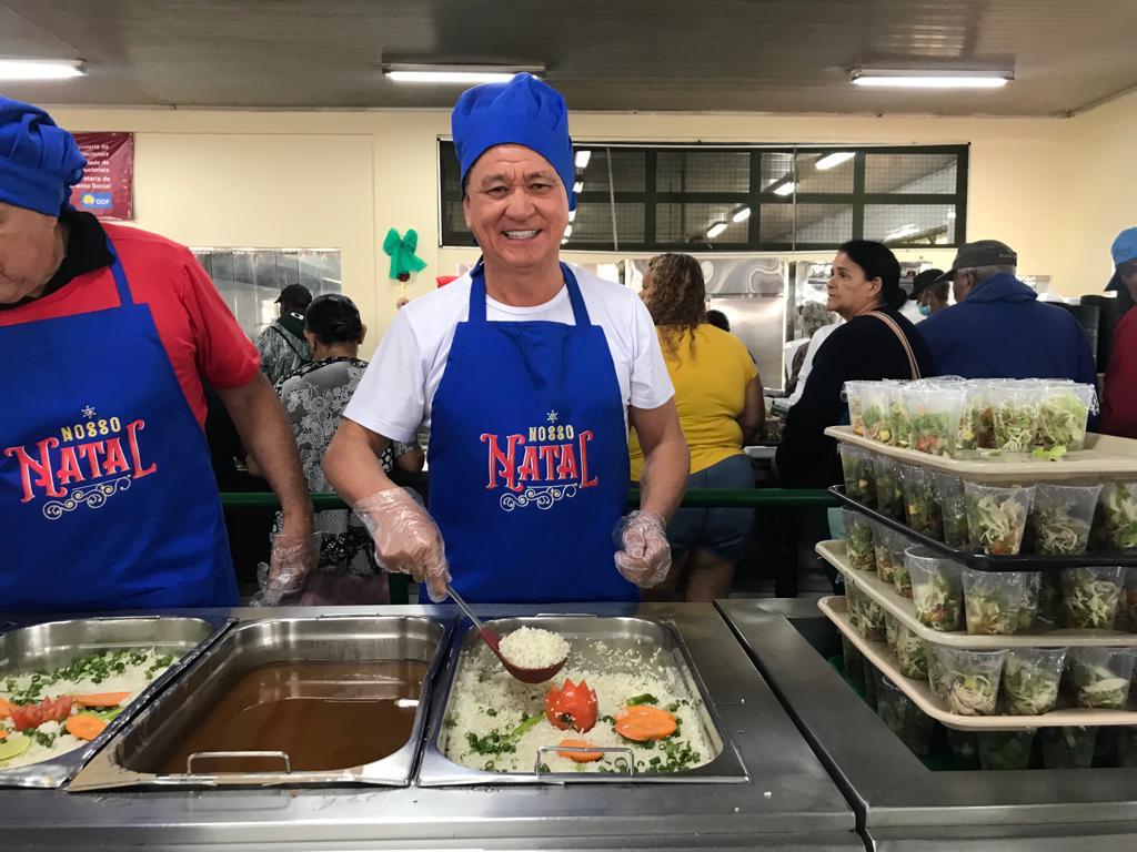 Detran-DF participa de ceia de Natal do Restaurante Comunitário Sol Nascente
