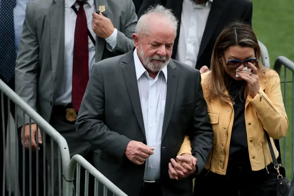 Reprovação supera aprovação e popularidade de Lula derrete até no Nordeste