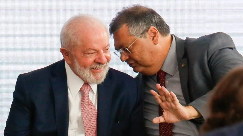 Flávio Dino defende que furtos e pequenos delitos não devem ser punidos com prisão