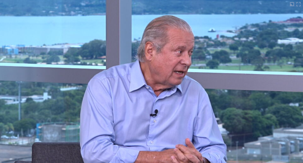 José Dirceu não subestima possibilidade de Michelle Bolsonaro na disputa presidencial de 2026