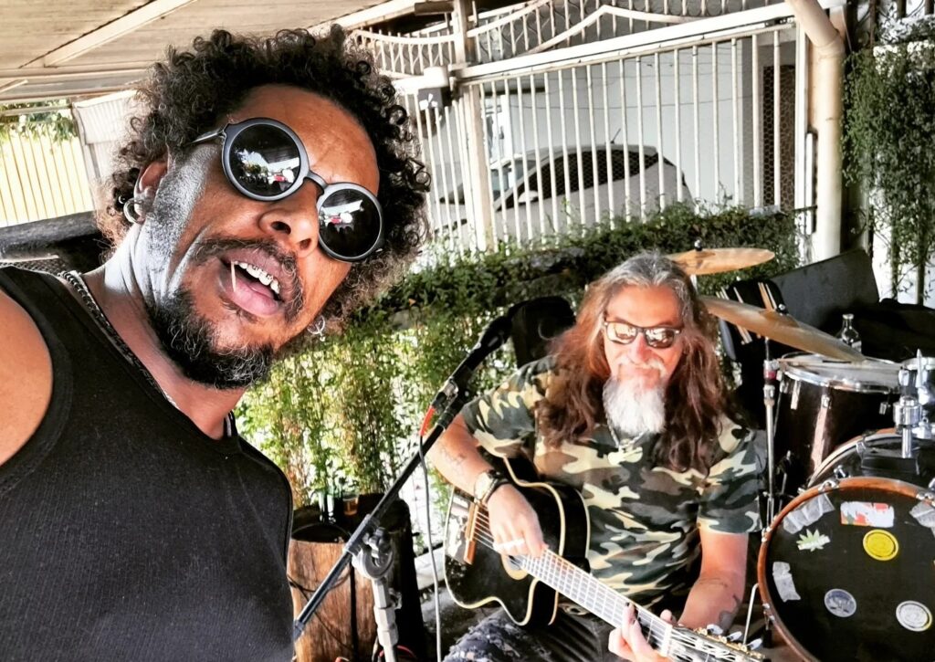 A magia do Carnaval com o melhor do Rock Brasileiro