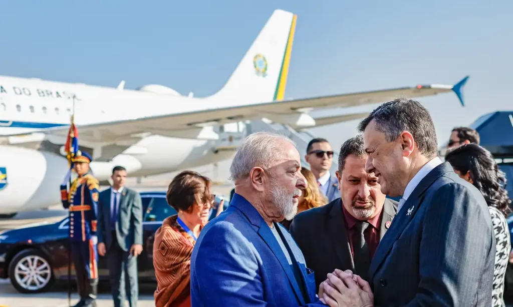Lula inicia visita oficial ao Egito visando ampliar comércio