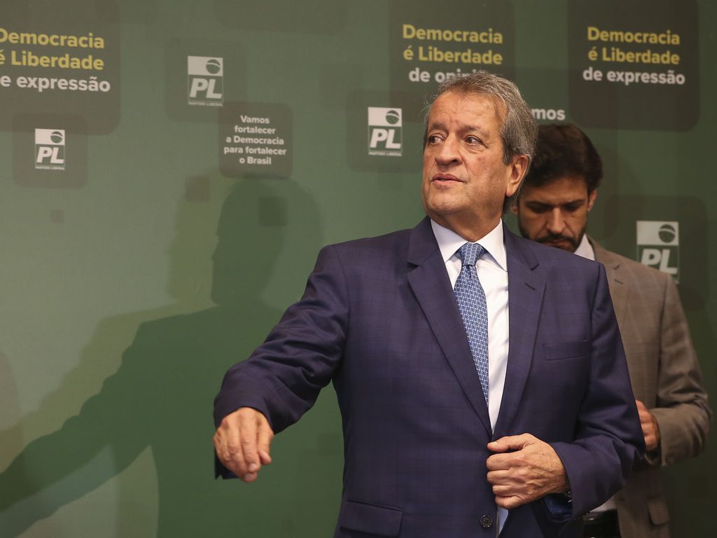 Democracia: presidente do PL é preso por porte ilegal de arma em operação da PF