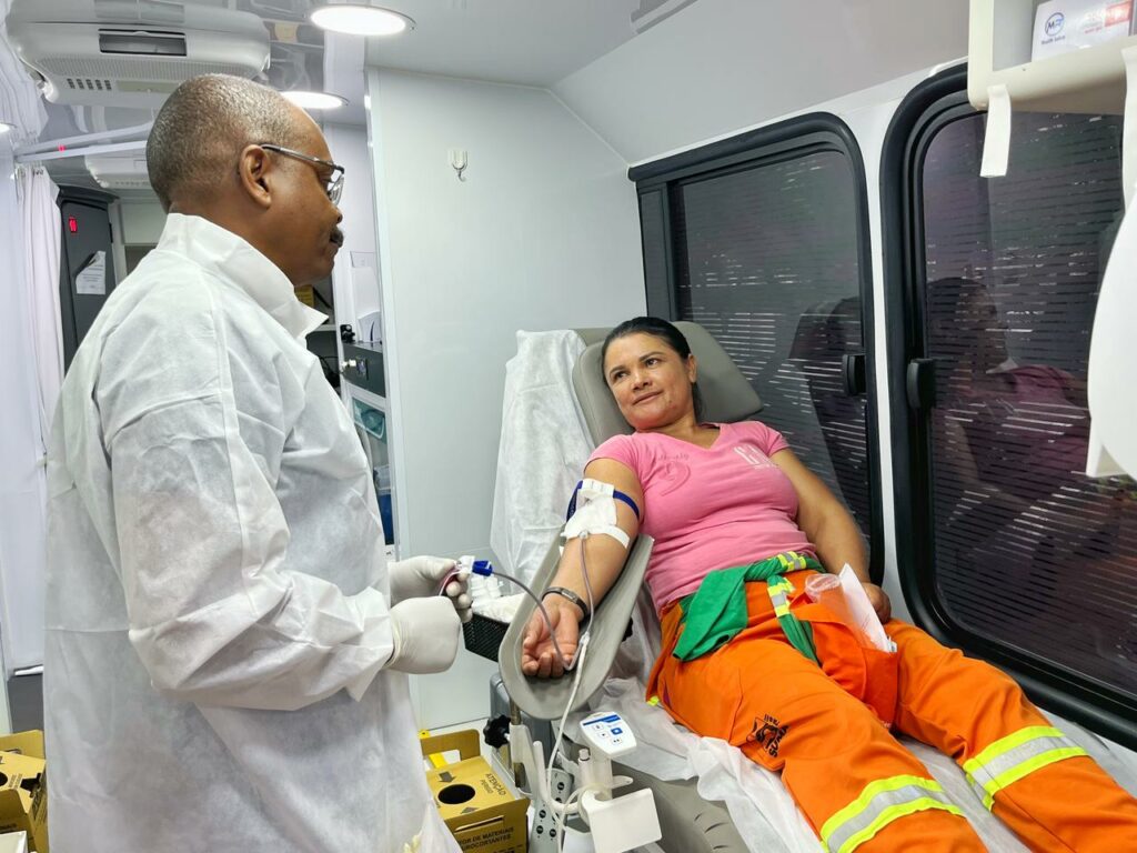Projeto Gari Sangue Bom promove incentivo à doação no DF