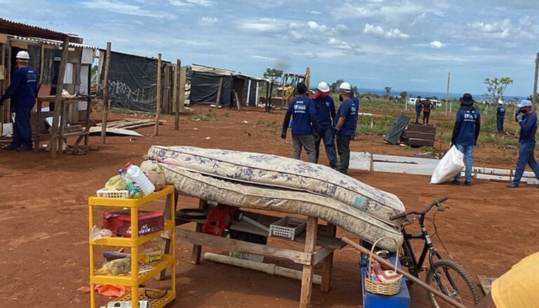 Grileiros usam vulneráveis para invadir terras no DF e ainda tem políticos que apoia