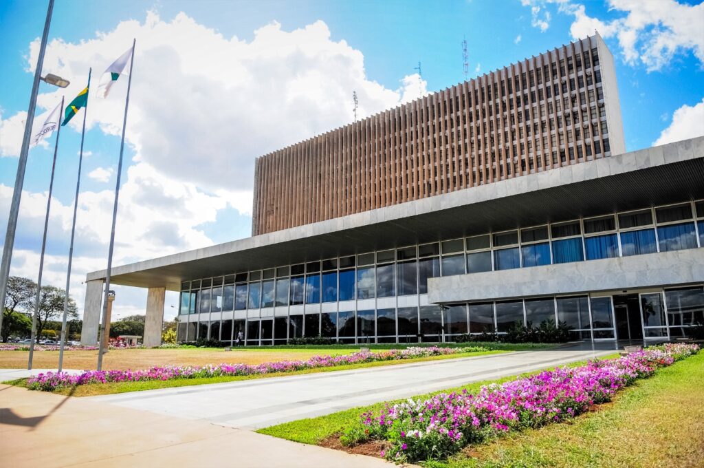 Últimos dias para inscrições no programa de bolsas de estudo do GDF