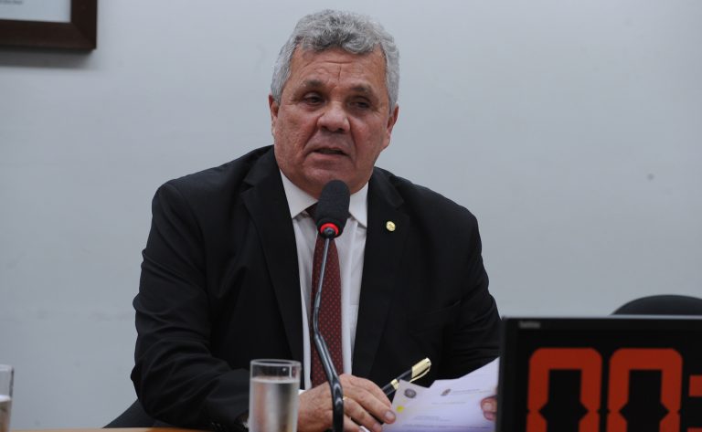 Alberto Fraga está de volta ao rol de líderes da Câmara dos Deputados