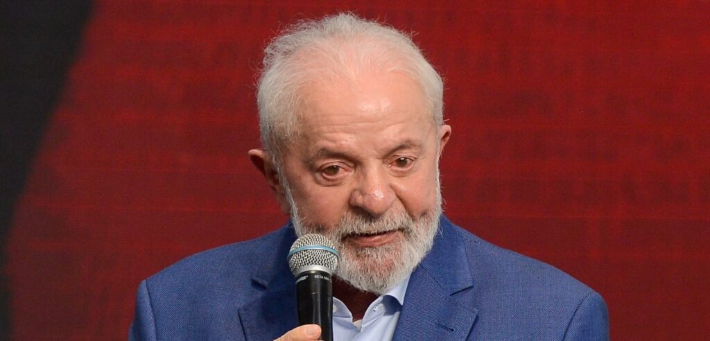 Desaprovação ao governo Lula atinge 51%, aponta Pesquisa PoderData