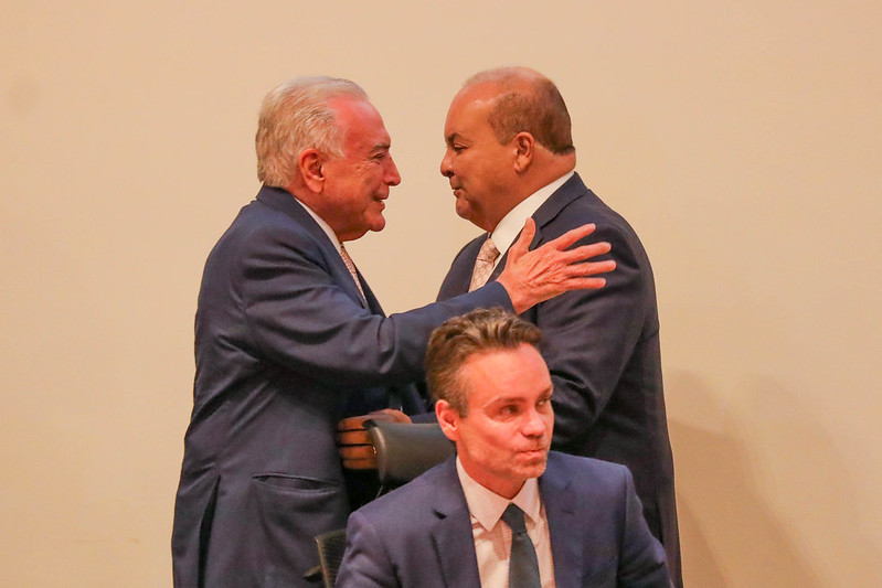 Temer e Gustavo Rocha recebem títulos de Cidadãos Honorários de Brasília
