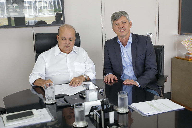 Novo secretário de Obras toma posse e elenca prioridades