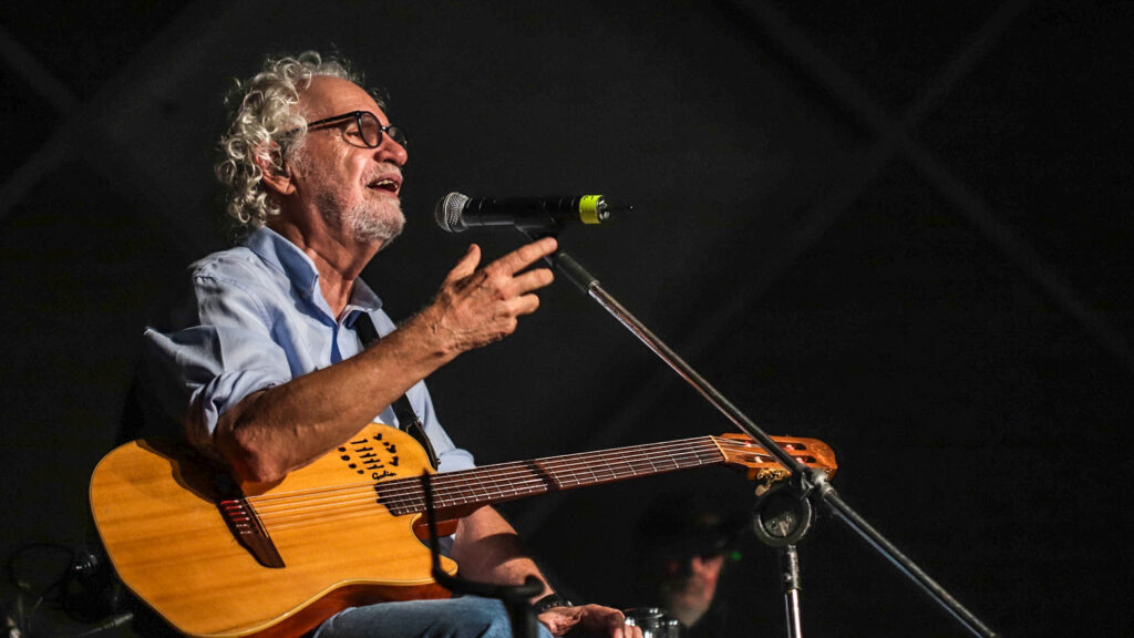 Renato Teixeira e Heróis de Botequim fazem shows gratuitos no fim de semana