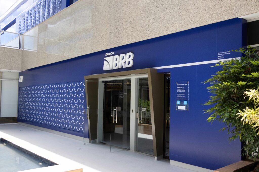 Banco BRB firma parceria com a Livelo para transferência de pontos