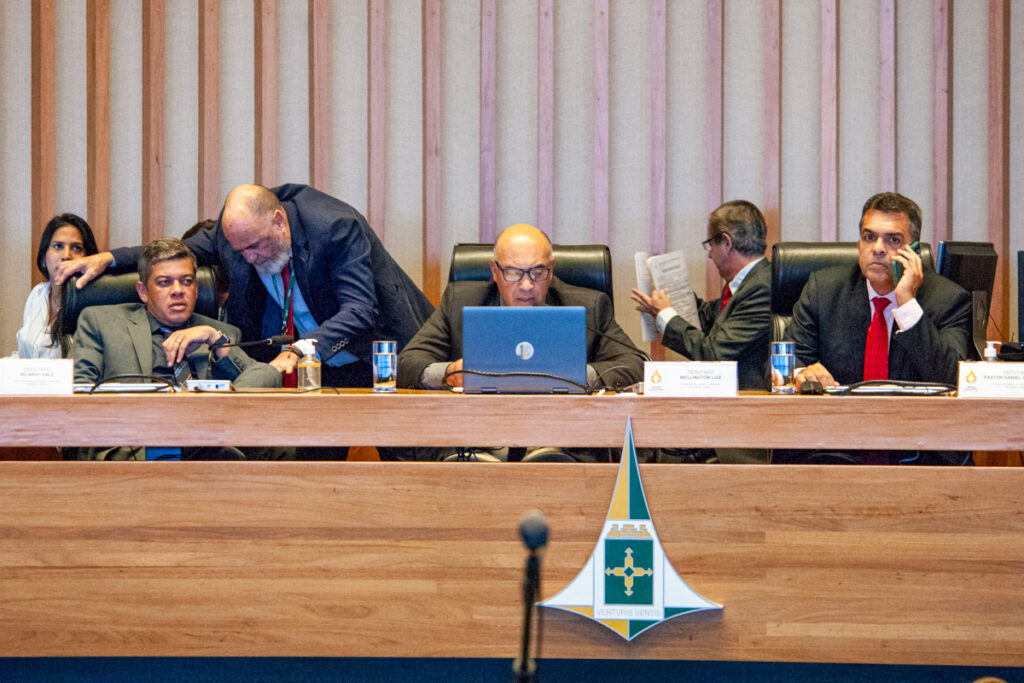 CLDF aprova Projeto de Lei que autoriza reestruturação de capital do BRB