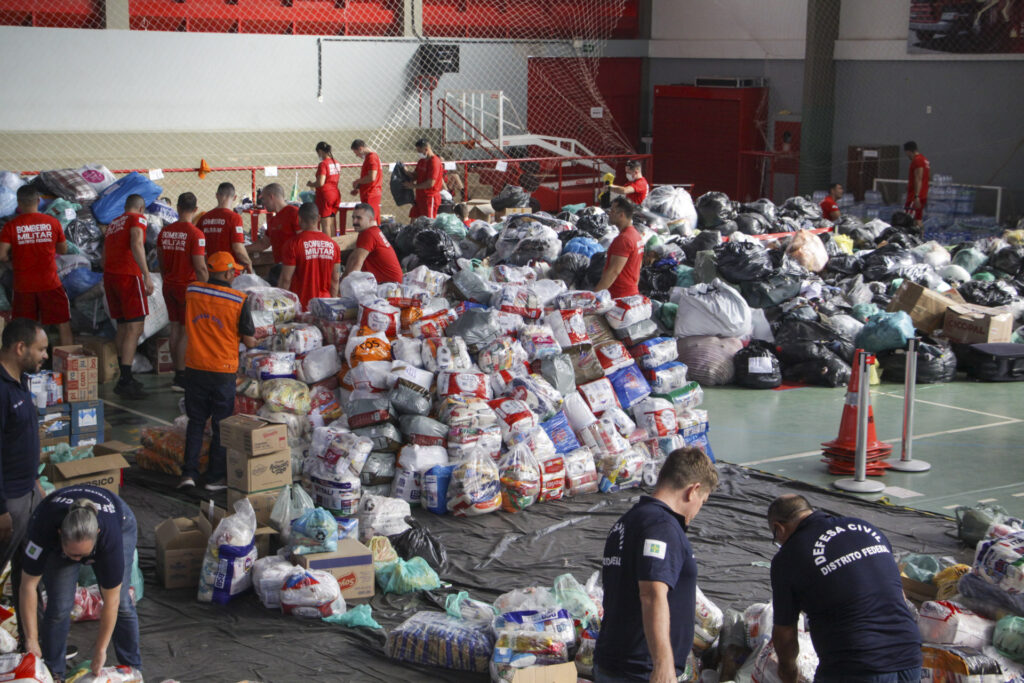 Saiba como organizar e quais itens doar na campanha Brasília pelo Sul