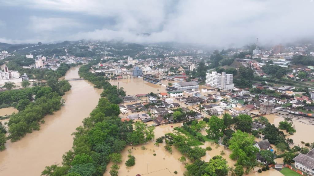 Rio Grande do Sul contabiliza 56 mortes devido a fortes chuvas