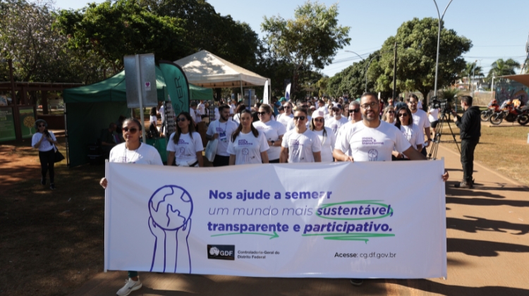 Caminhada contra a corrupção abre a 8ª Semana de Controle da CGDF