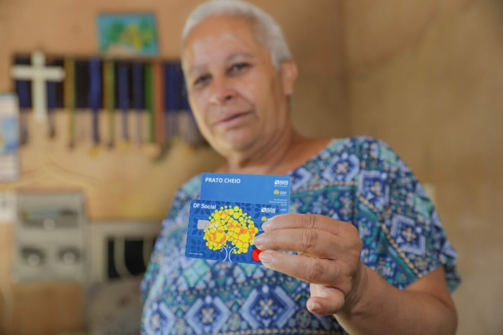 Novos beneficiários do DF Social têm até o dia 26 para abrir conta no BRB