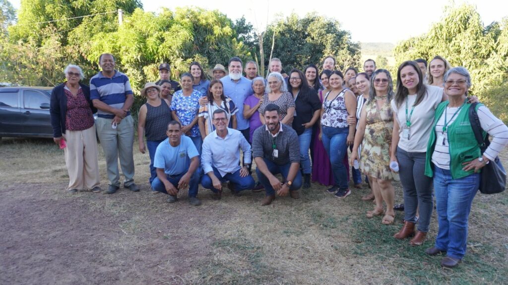 Produtores rurais celebram instalação de sistemas de tratamento de esgoto em assentamentos do DF