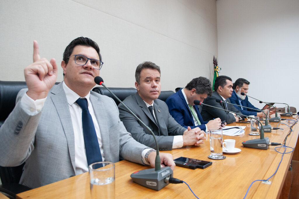 PLDO projeta orçamento do DF em R$ 62,6 bilhões e 30 mil vagas