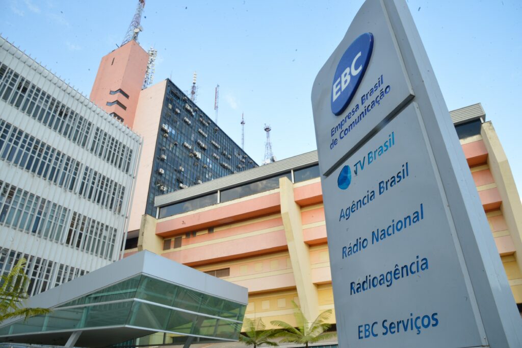 Desvirtuamento da missão da EBC é ameaça à democracia brasileira