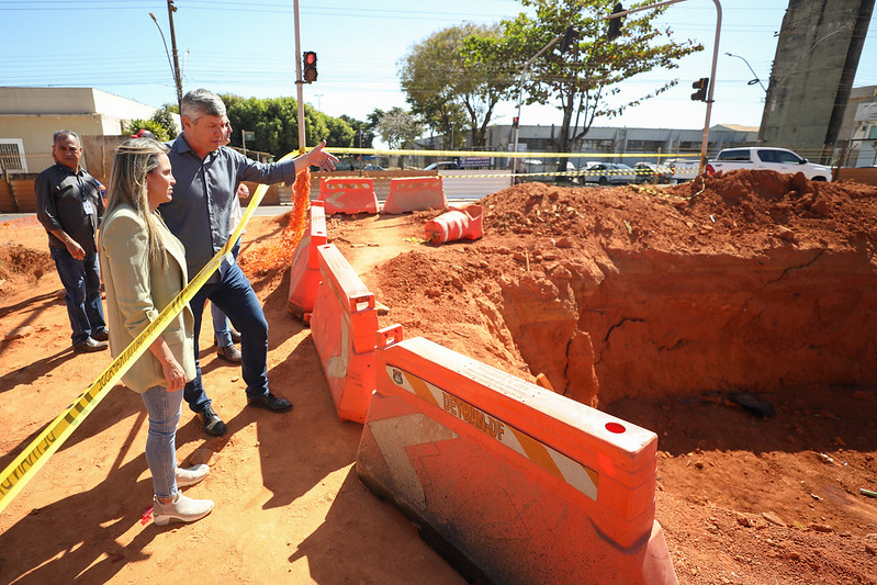 GDF vai romper contrato e assumir obra na Avenida Hélio Prates