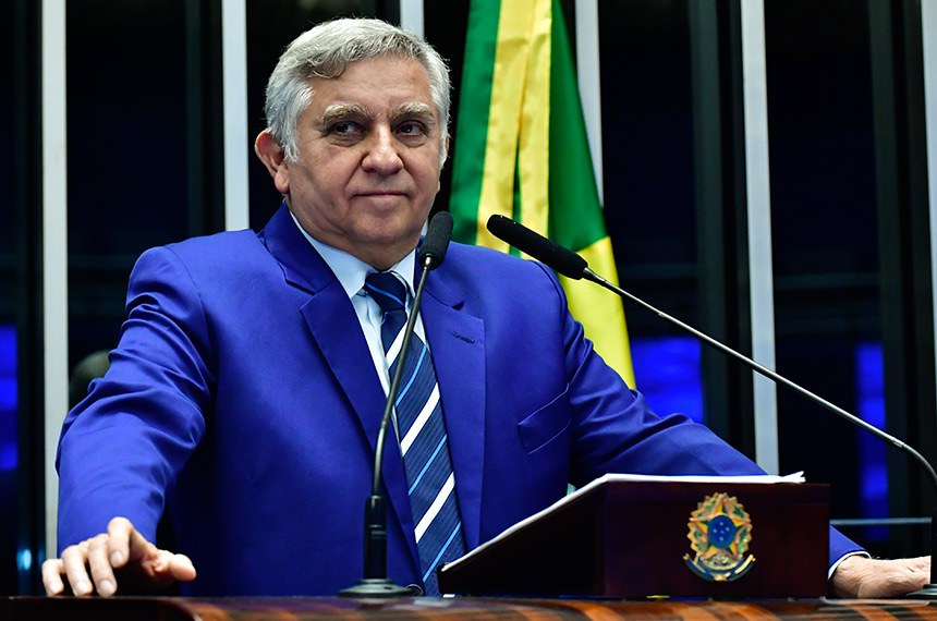 Izalci: STF não pode continuar operando sob ‘manto da intocabilidade’
