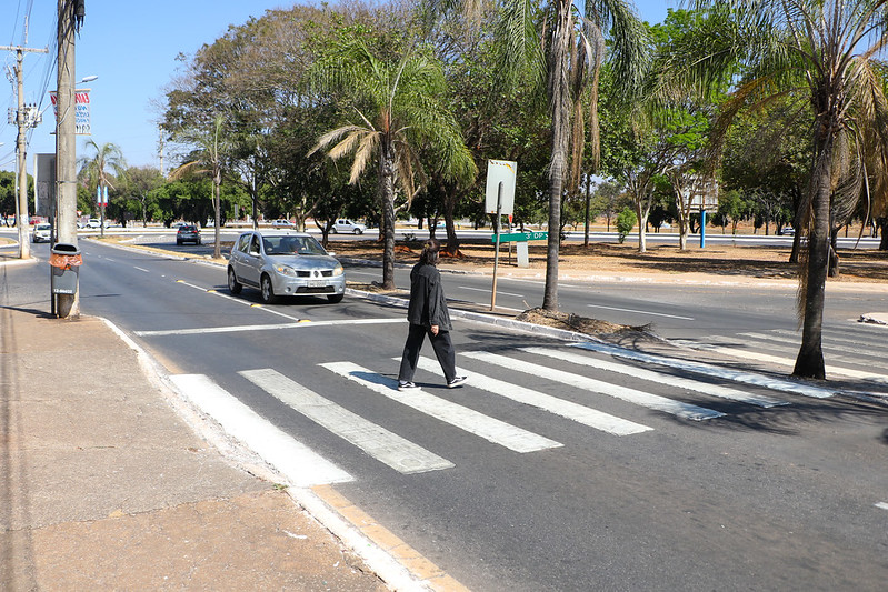 Exemplo para o país, Brasília soma mais de 4,4 mil faixas de pedestres