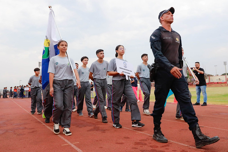 Olimpíadas cívico-militares reúnem 2 mil estudantes de 17 unidades do DF
