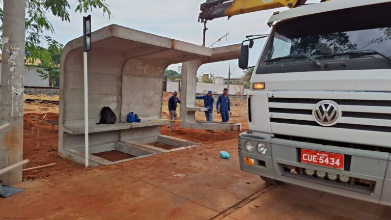 SIA recebe 18 novos abrigos de ônibus para melhorar infraestrutura de transporte