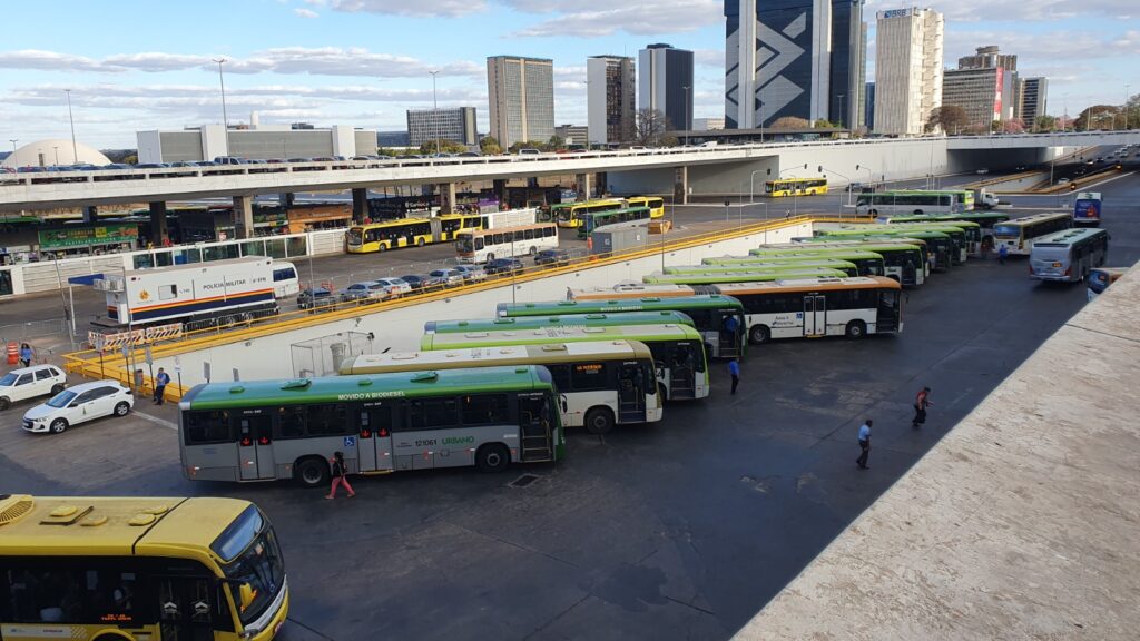 Distrito Federal reforça transporte público no Dia de Finados e Enem