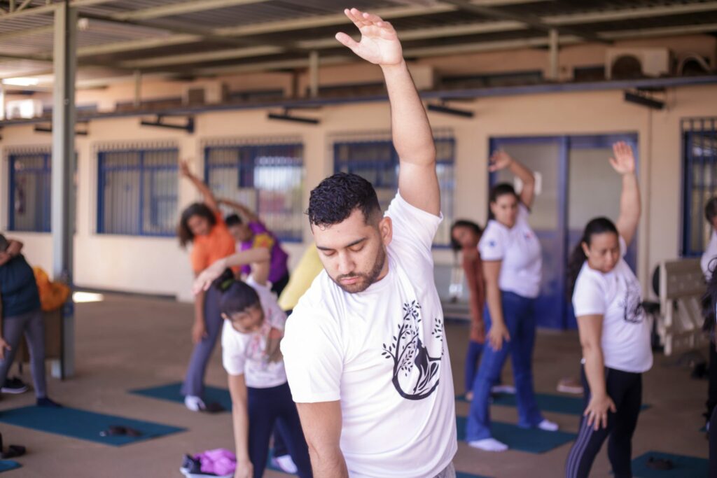 Yoga é destaque entre as Práticas Integrativas de Saúde oferecidas pela SES-DF