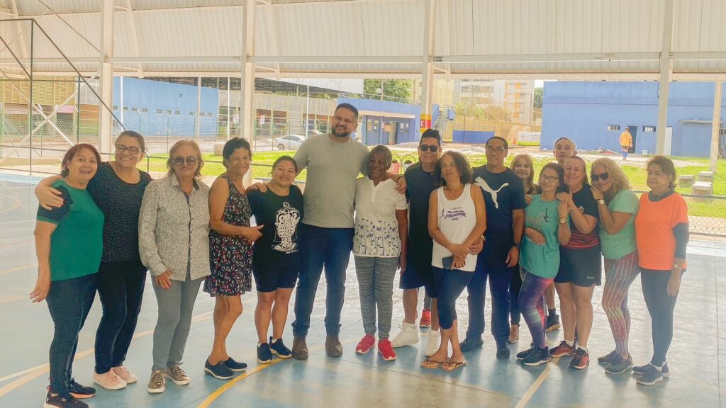 Ginásio do Cruzeiro inaugura aulas de dança com projeto Ginástica Voluntária