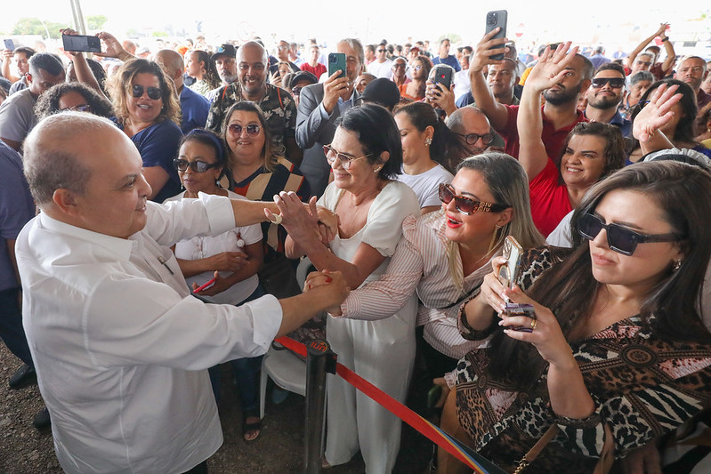 Governador Ibaneis inaugura novo complexo viário do Riacho Fundo
