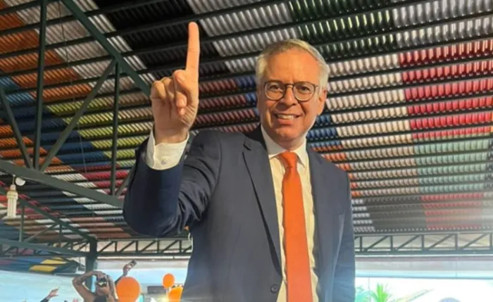 Poli é eleito presidente da OAB-DF com 41,37% dos votos válidos