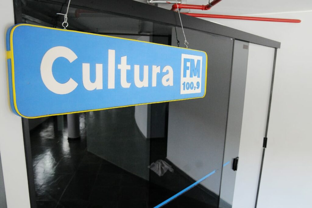 Projeto investe na modernização e fortalecimento da Rádio Cultura