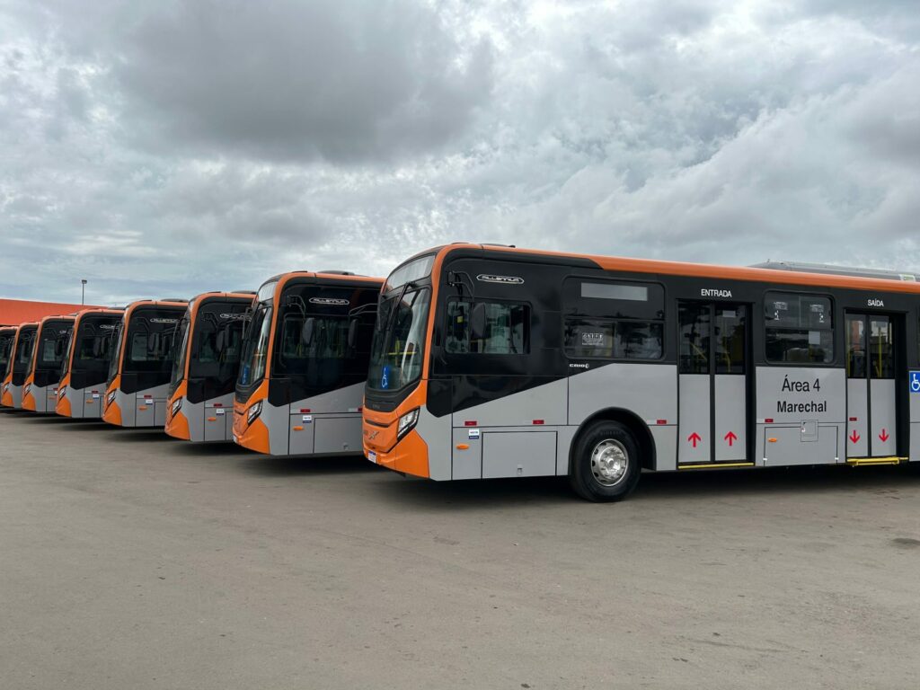 Transporte coletivo do DF é reforçado com nova frota de ônibus