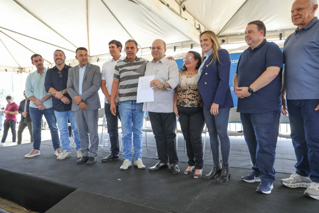 GDF lança Carreta da Regularização Fundiária e entrega 500 escrituras gratuitas