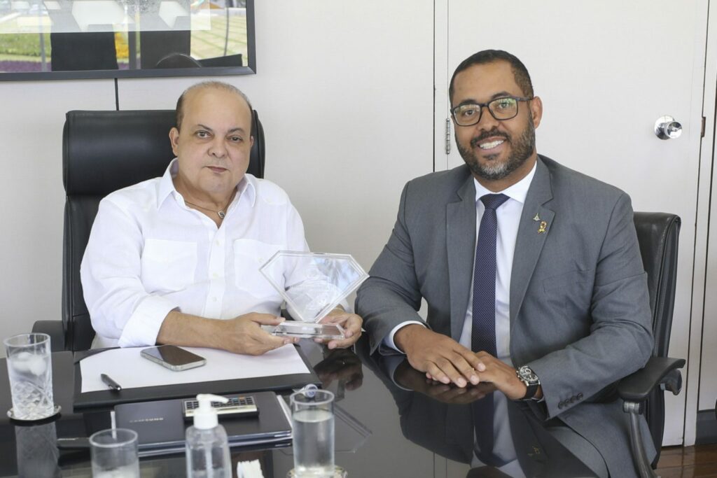 GDF recebe Troféu Diamante por excelência em transparência pública