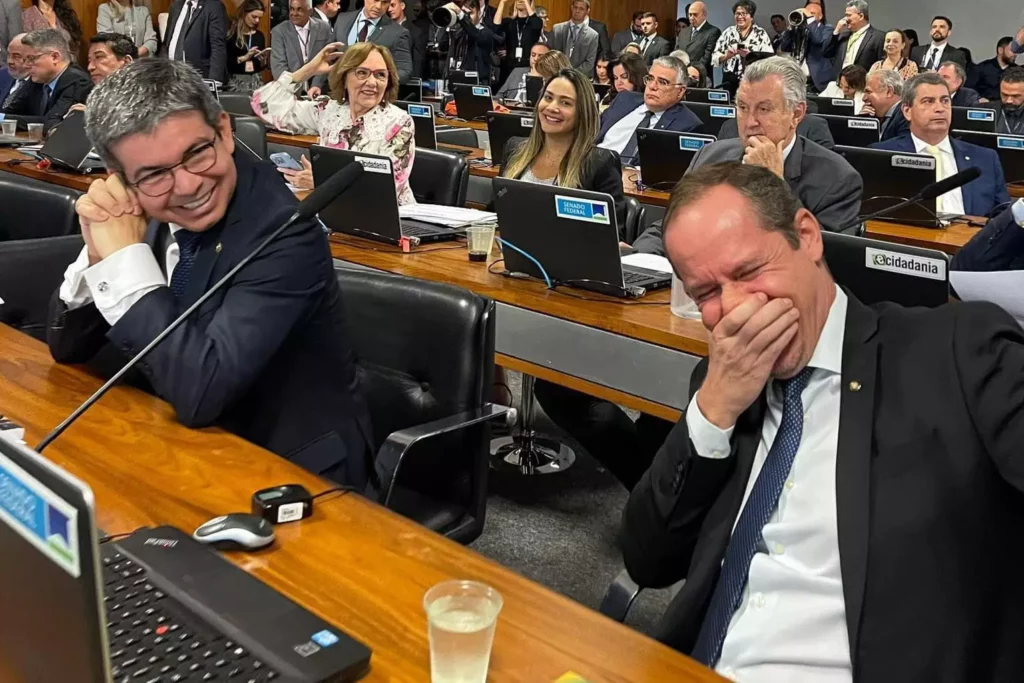 Movimento popular se une contra a extinção do FCDF e ação de Cappelli