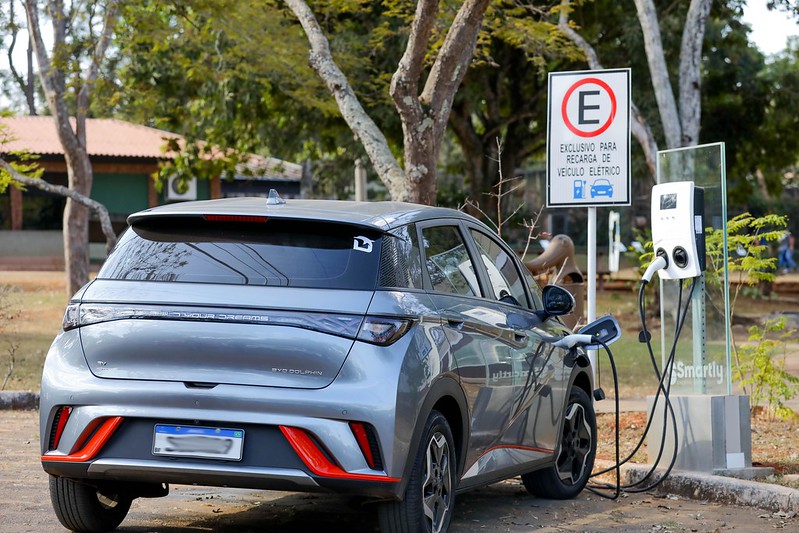 Carros comprados por venda direta voltam a ter isenção do IPVA