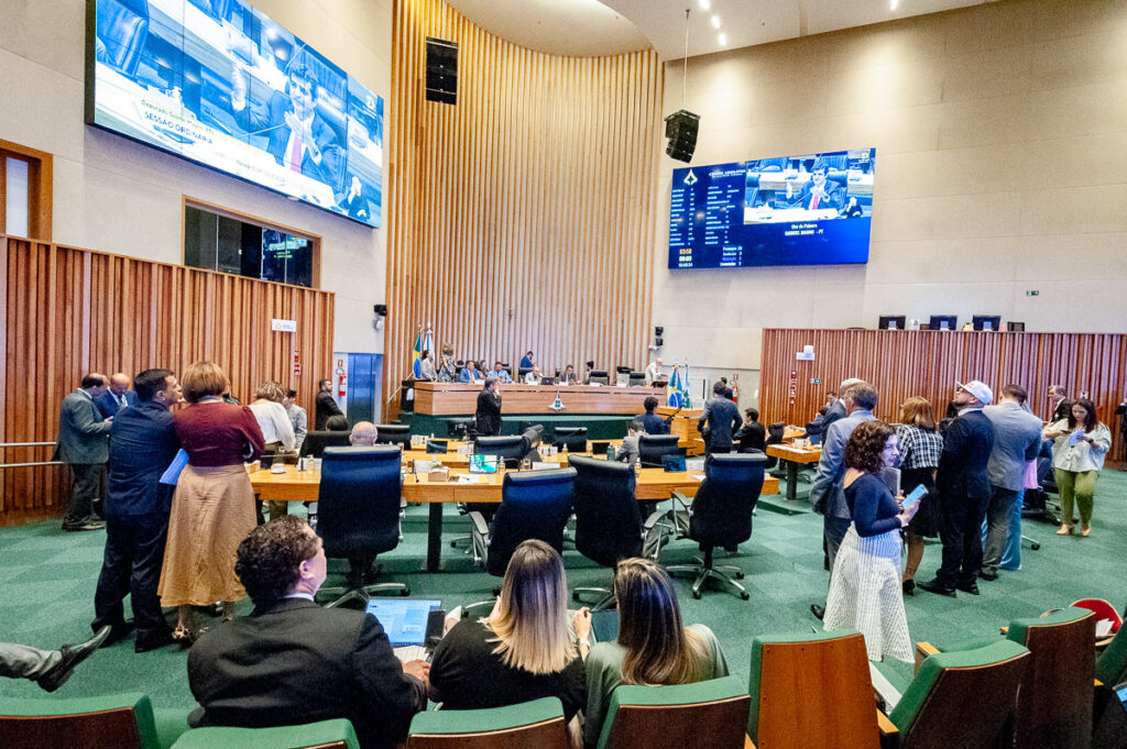Deputados distritais criticam proposta de mudança no cálculo do FCDF