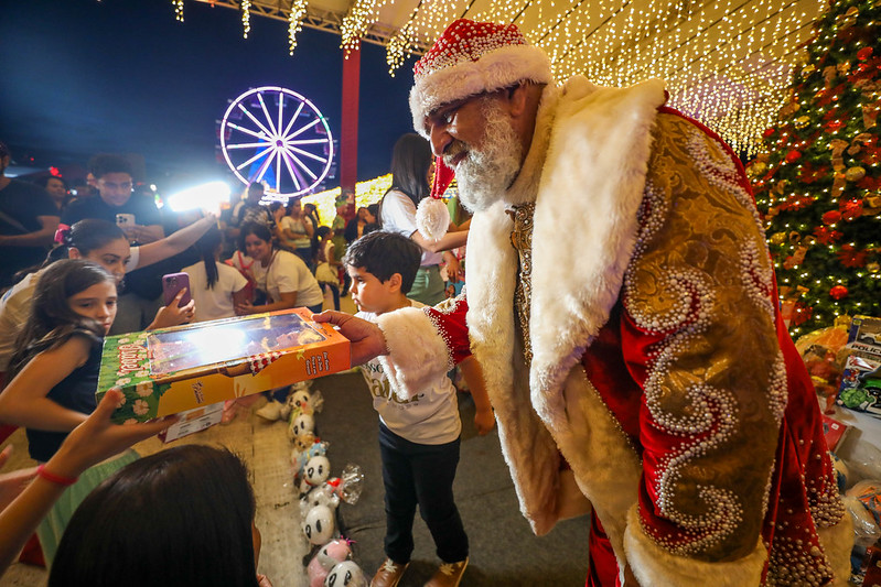 Nosso Natal 2025 tem abertura nesta segunda, às 19h, na Esplanada