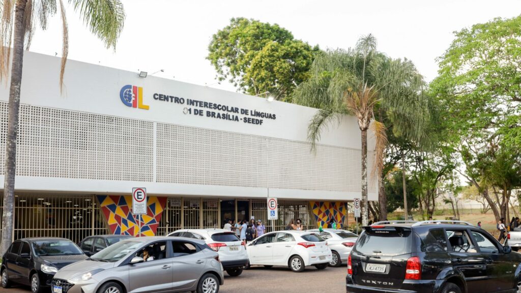 Inscrições para os Centros de Línguas são prorrogadas até domingo