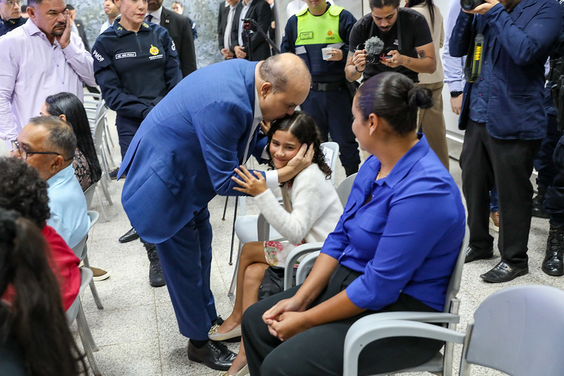 Ibaneis concede promoção post mortem a policial morto em Maceió